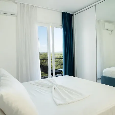 Ola Apartament Golem (Tirana)
